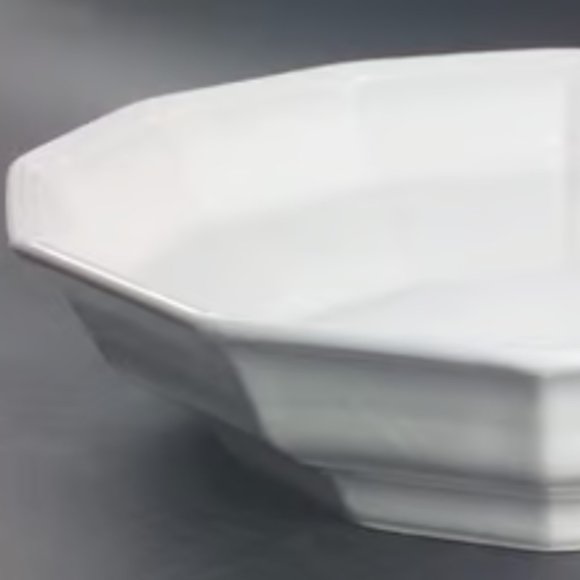 Oversized 15 Inch Vintage Pfaltzgraff Serving Bowl Providence White Dish Huge - Picture 7 of 11